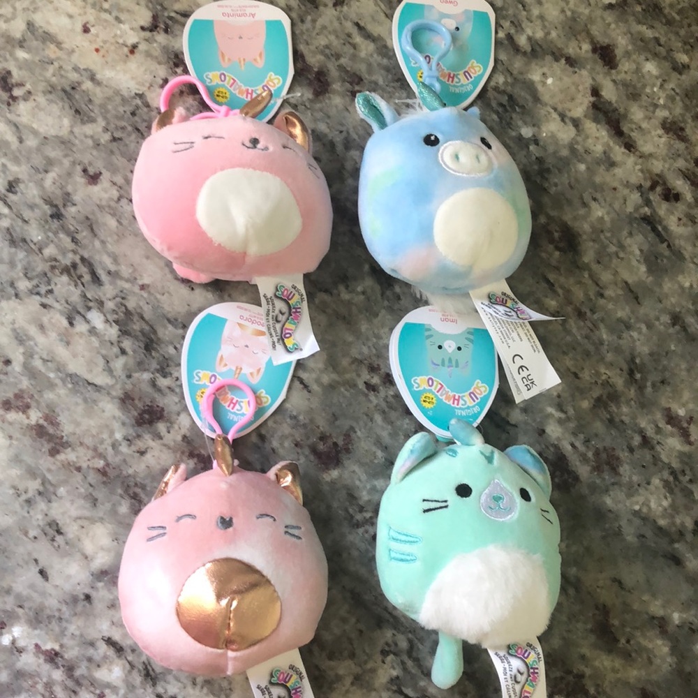 Squishmallow Clip Feodora Gwen Iman and Araminta